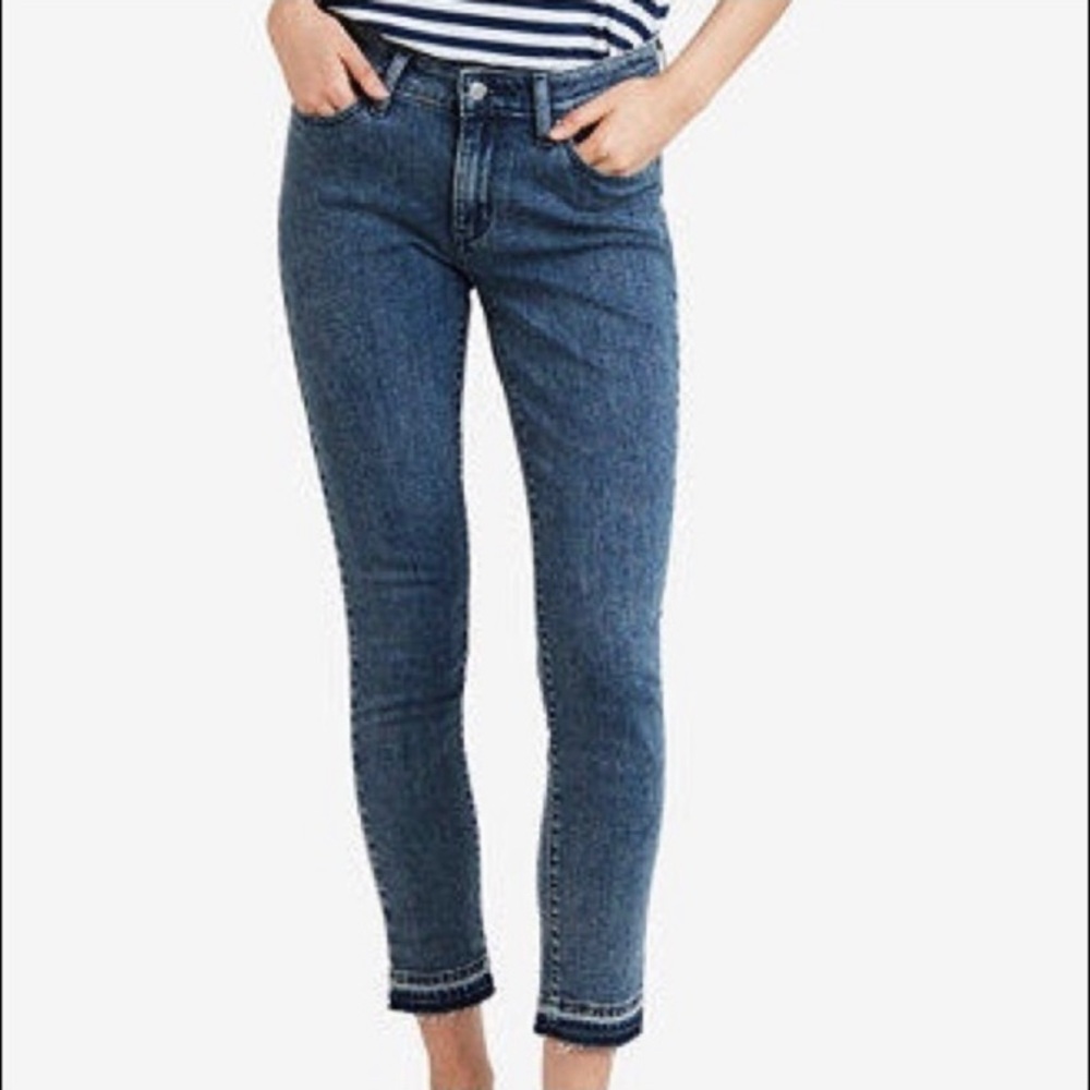 Levi’s 711 Skinny Jean